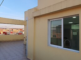 Familiar Luxury Apartment