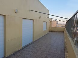 Familiar Luxury Apartment