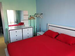 Familiar Luxury Apartment