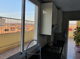 Familiar Luxury Apartment