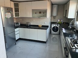 Familiar Luxury Apartment