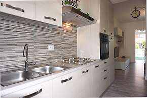 Cosy two - Storey Villa With a Garden and a Shared Swimming Pool