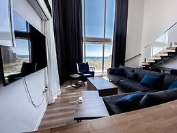 2 Bedrooms Penthouse in Iskele