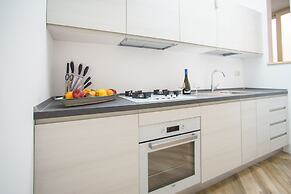 Cefas Apartment A - Luxury Apartment