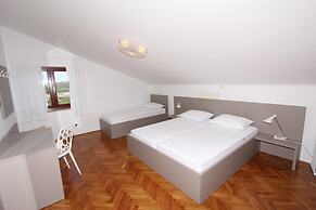 Ambienti Comfort Two-bedroom Apartment