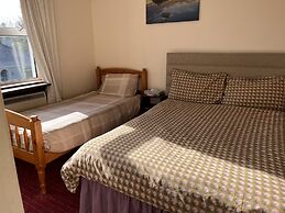 Erneside Townhouses 3 Bedroom Self-catering Holiday Rentals Near River