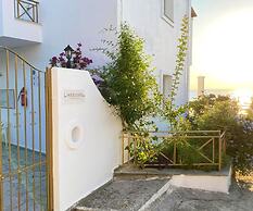 Beachfront Loft Apartment - Agios Gordios Corfu