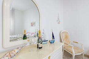 Air-conditioned Villa 300 Meters From Porto Cesareo Beach With Parking