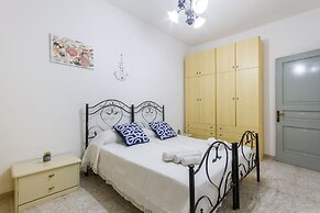 Air-conditioned Villa 300 Meters From Porto Cesareo Beach With Parking