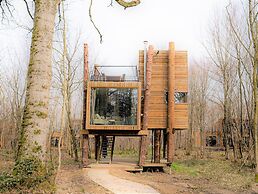 Treeloft Adventure in Nature for 4 People 6