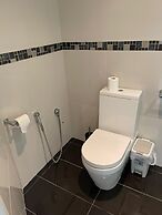 3-bed Semi-detached House, Wifi, Parking, Outdoor Space