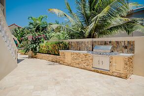 Wonderful 2-bedroom Apartment 2 km From Eagle Beach