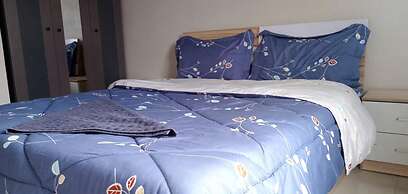 Fully Furnished Apartment Close to Amenities