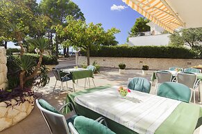 Room-cosy and Modern Family Apartment fo