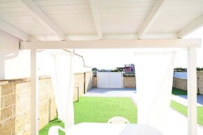 Villa Noire 'just 900mt From The Crystalline Waters Of Salento