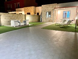 Villa Noire 'just 900mt From The Crystalline Waters Of Salento