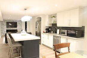 Fully Furnished Private Guest Suite