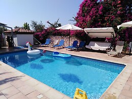Coral Cypria Villa !!