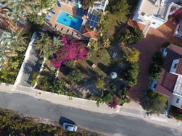 Coral Cypria Villa !!