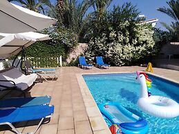 Coral Cypria Villa !!