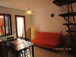 Detached Villa 20m From the sea for Stays and spa Treatments Near Taor