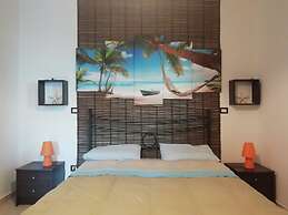 Detached Villa 20m From the sea for Stays and spa Treatments Near Taor