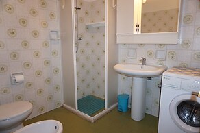 Fantastic Apartment Near the Beach in a Residence With Pool by Beahost