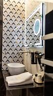 Room in B&B - Queen Suite With Whirlpool tub - B&B Kreart Suite & Room