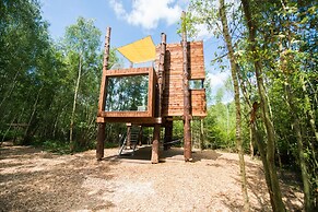 Treeloft Adventure in Nature for 4 People 10