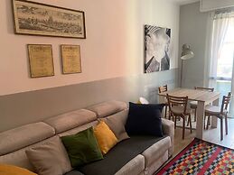 Arty Colourful Flat Close to Campus Bocconi - by Beahost Rentals