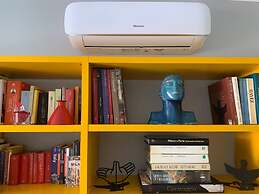 Arty Colourful Flat Close to Campus Bocconi - by Beahost Rentals