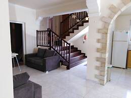 Lovely six Bedroom Villa in Coral Bay