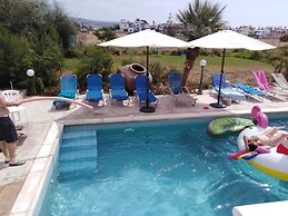 Lovely six Bedroom Villa in Coral Bay