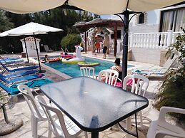 Lovely six Bedroom Villa in Coral Bay