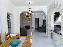 Lovely six Bedroom Villa in Coral Bay