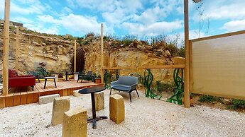 Gozo Bus Glamping - Stay on a 1974 Vintage Maltese bus in Xlendi