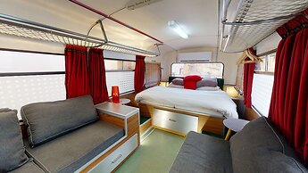 Gozo Bus Glamping - Stay on a 1974 Vintage Maltese bus in Xlendi