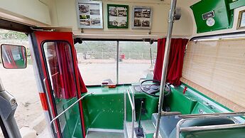 Gozo Bus Glamping - Stay on a 1974 Vintage Maltese bus in Xlendi