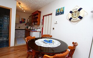 Villa Nikola One-bedroom Apartment With Terrace