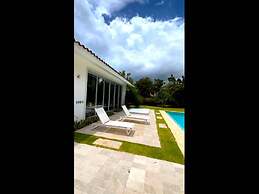 Srvittinivillas/ Vv-18/casa de Campo Resorts & Villas/ Modern Villa/ P