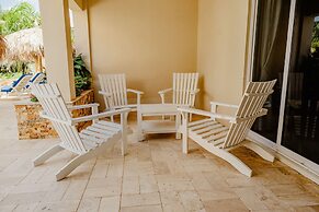 Best Quality 2-bedroom Apartment 2 km From Eagle Beach