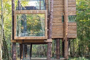 Treeloft Adventure in Nature for 4 People 8