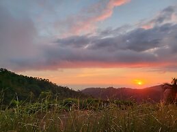 Jaco-carara 3 Bdrm Surrounded by Rainforest With Private Pool