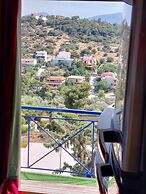 Room in Studio - Athens Airport House For 4 People - Airport Transfer 