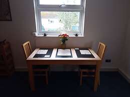 1-bed Apartment in Bridport Great Location