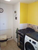 1-bed Apartment in Bridport Great Location