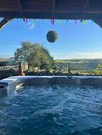 Inviting 4 Berth Caravan in Hebden Bridge