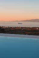 North Wind Luxury Suites