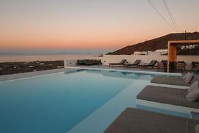 North Wind Luxury Suites