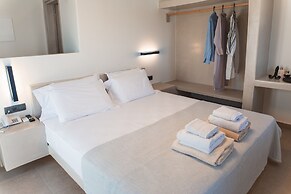 North Wind Luxury Suites